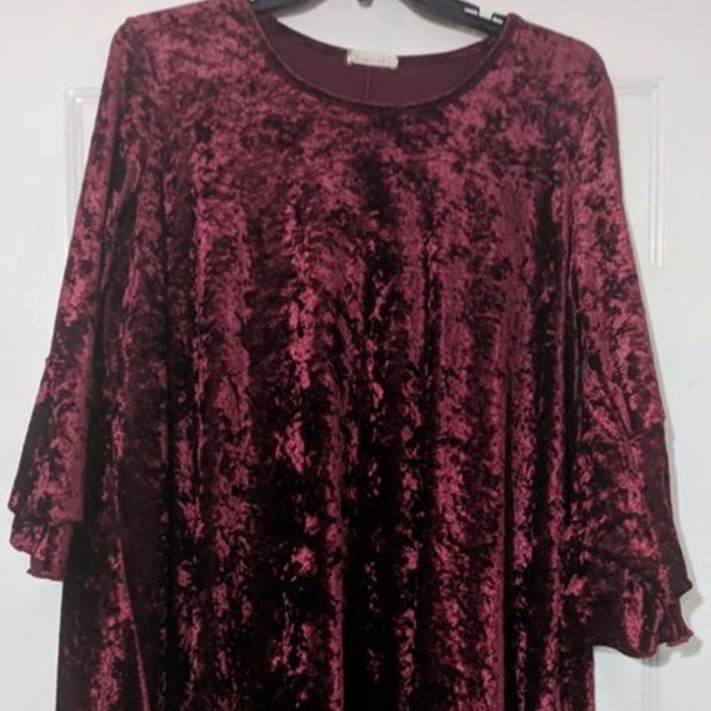 SOUTHERN STITCH BURGUNDY RUFFLE BELL SLEEVE DRESS
